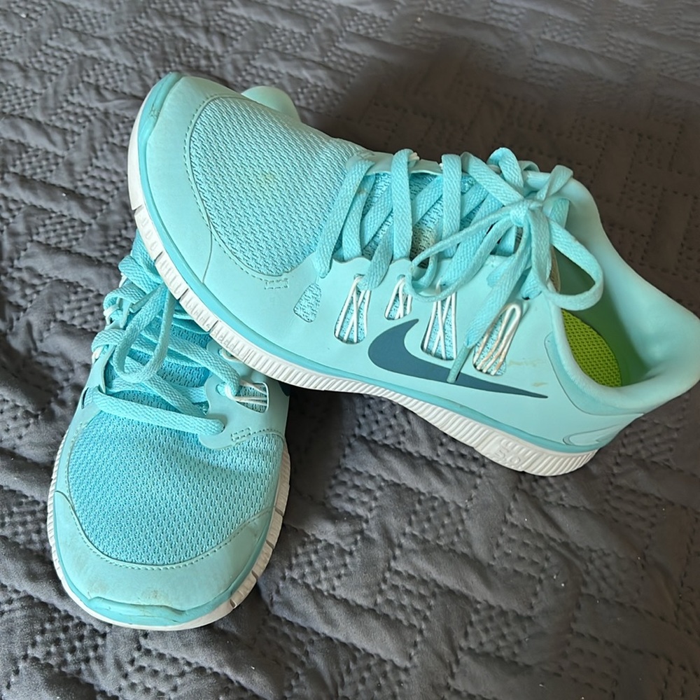 Nike sneakers - Picture 4 of 7
